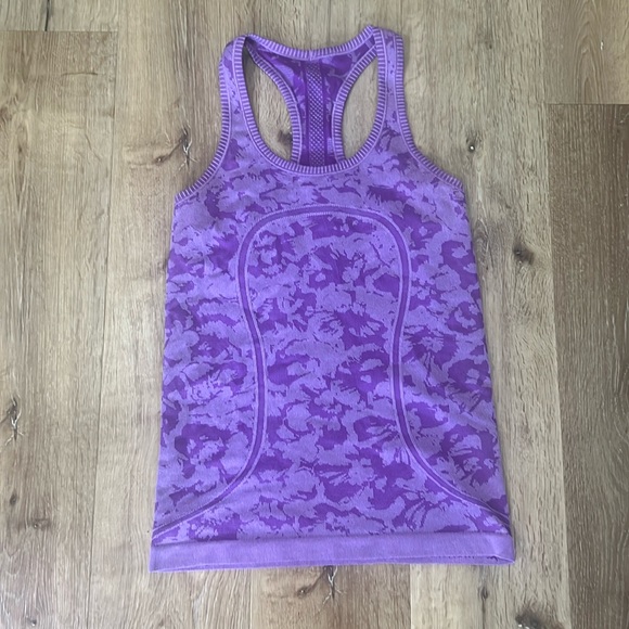 Lululemon run swiftly tank size 6 - Picture 1 of 3
